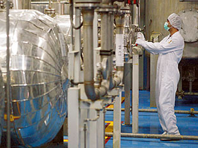 «Πρόκληση» η απόφαση του Ιράν για το ουράνιο