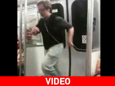 Ένας χορευταράς στο μετρό της Ουάσινγκτον