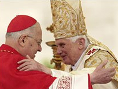 «Συγγνώμη» για τα σκάνδαλα κακοποίησης