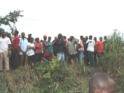 Θρήνος στη Νιγηρία – Δεκάδες νεκροί από πτώση φορτηγού σε ανθρώπους