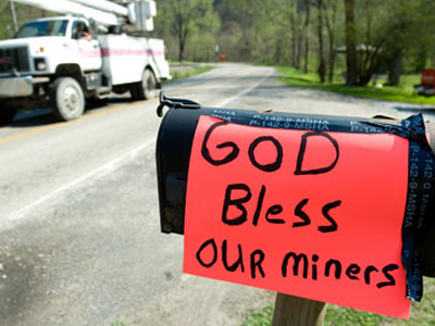 Διευκρινίσεις για το δυστύχημα στο ορυχείο θέλει ο Ομπάμα