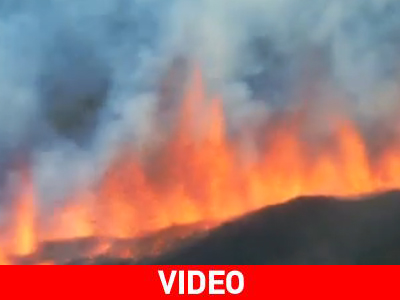 Λάβα και στάχτες από το ηφαίστειο Nyamulagira στο Κονγκό