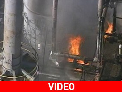 Μεγάλη πυρκαγιά σε διυλιστήριο πετρελαίου
