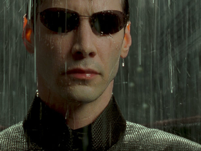 Ο Neo είναι… άστεγος