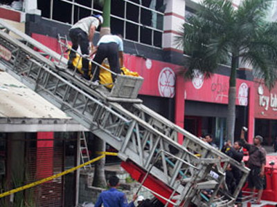 Πυρπόλησε καφέ-κλαμπ επειδή δεν του άρεσε η μουσική