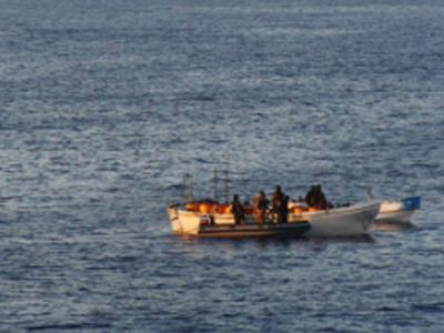 Πλήγμα στους Σομαλούς πειρατές από το αμερικανικό Ναυτικό