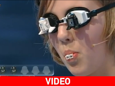 Αναγνωρίζει μινιατούρες του «Πολέμου των Άστρων»… με το στόμα