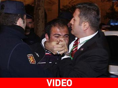 Ποινή φυλάκισης στον Κούρδο που πέταξε παπούτσι στον Ερντογάν