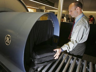 Ένα μικρό «οπλοστάσιο» βρέθηκε σε επιβάτη αεροσκάφους