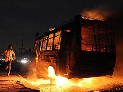 Αιματηρές ταραχές στο Καράτσι