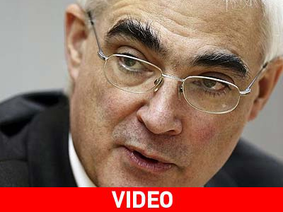 Ανακάμπτει η οικονομία στη Μ. Βρετανία