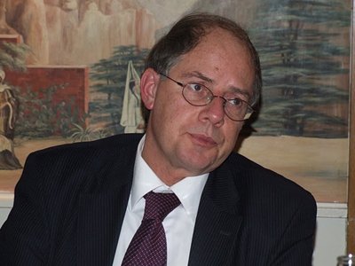 «Σεβόμαστε τη νομοθεσία περί Ρομά»