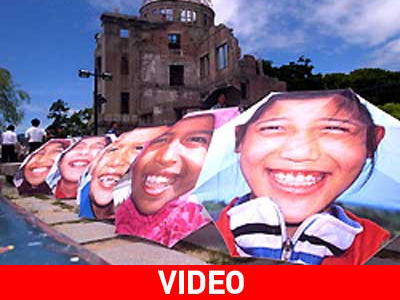 Αντιπολεμικό μήνυμα με παιδικά χαμόγελα