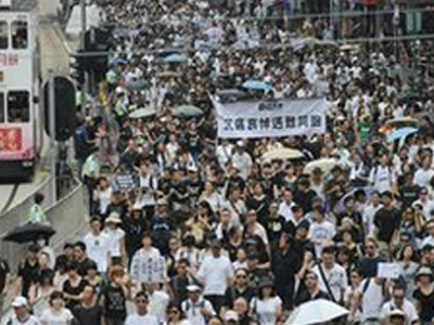 Στους δρόμους για το μακελειό στη Μανίλα