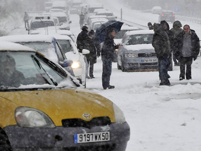 Σαρώνει ο χιονιάς τη νότια Ευρώπη