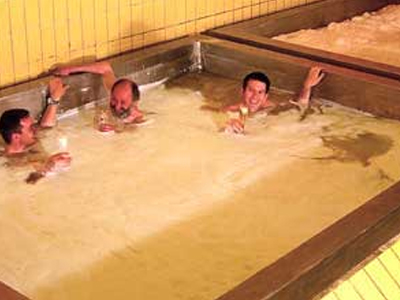 Μην την πιείτε… βουτήξτε!