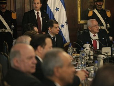 Νέο ραντεβού Zelaya – Micheletti