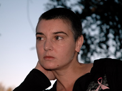 Ζητάει την παραίτηση του Πάπα