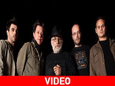 Θάνος Μικρούτσικος – Υπόγεια Ρεύματα και ο Γιάννης Κούτρας