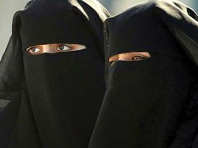 Την έδιωξαν λόγω… μπούρκας