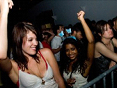 Μεγάλη «Synch-έντρωση» στο Γκάζι