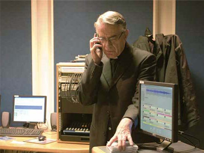 Το γραφείο Τύπου του Βατικανού εργάζεται πυρετωδώς…