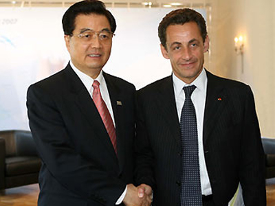 Σύσφιξη σχέσεων Γαλλίας – Κίνας επιθυμεί ο Σαρκοζί