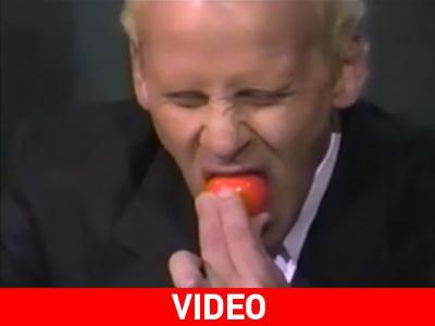 Ο άνθρωπος που καταπίνει τα πάντα