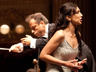 Ταξίδι στη μαγική χώρα του λυρικού τραγουδιού