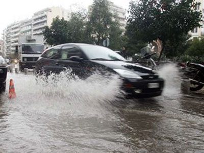 Έντονα τα προβλήματα στην Κύπρο λόγω του καιρού…