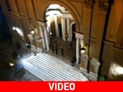 Ανάσταση με μικρές αποδοκιμασίες