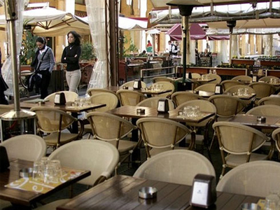 Μετατίθεται η απόφαση για τα τραπεζοκαθίσματα στην Πάτρα