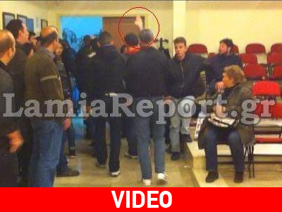 Χαιρέτησαν ναζιστικά στο Δημοτικό Συμβούλιο Λαμίας