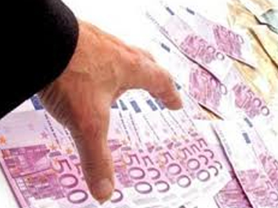 Μια του κλέφτη, δυο του κλέφτη…