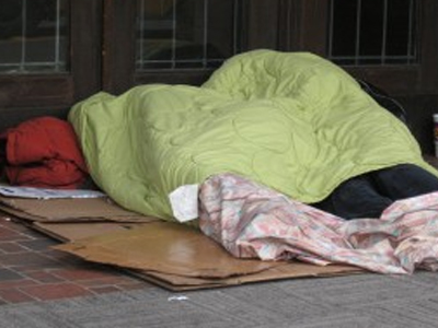 Αυξάνονται και πληθύνονται οι άστεγοι στα Χανιά