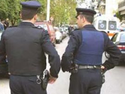 Προσποιήθηκαν τους αστυνομικούς για να κλέψουν