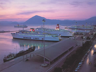 Μπαράζ συλλήψεων στο λιμάνι της Πάτρας