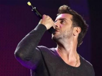 Έχει ή όχι τον απόλυτο έλεγχο;