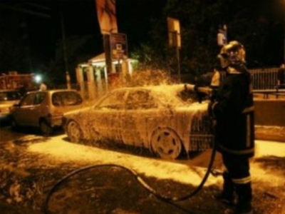 Φωτιά σε Ι.Χ στο κέντρο της Αθήνας