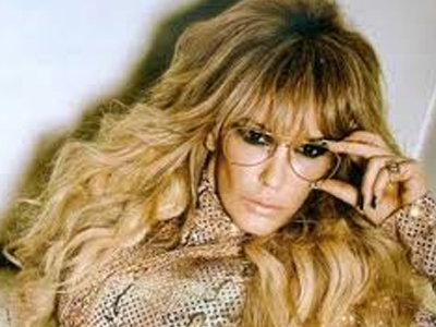 Η Νατάσα και οι τολμηρές σκηνές