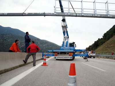 Εργασίες συντήρησης στη Λ. Ανδρέα Παπανδρέου στη Δραπετσώνα