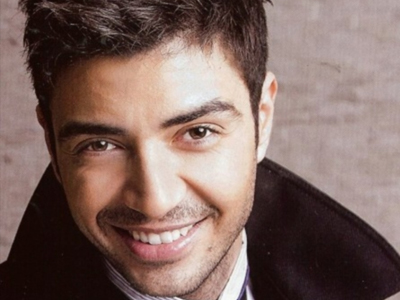 Απολαμβάνει τις εκδηλώσεις θαυμασμού