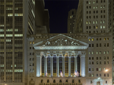 Χαμηλές πτήσεις στην Wall Street