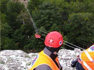 Εγκλωβίστηκαν σε ιχθυοτροφείο στα Ιωάννινα