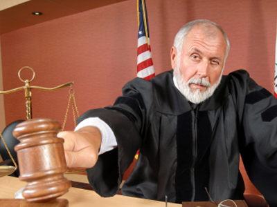 Αναστέλλονται οι ομοφυλοφιλικοί γάμοι στην Καλιφόρνια