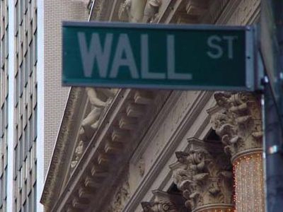 Μεικτή εικόνα στη Wall Street