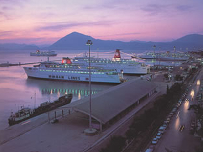 Απόγευμα συλλήψεων στο λιμάνι της Πάτρας