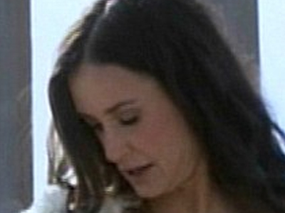 Τι κάνει ένα ποντίκι στα μαλλιά της Demi Moore;