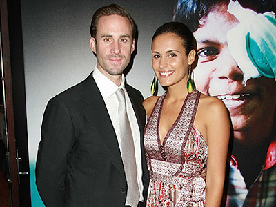 Έγινε πατέρας ο Joseph Fiennes