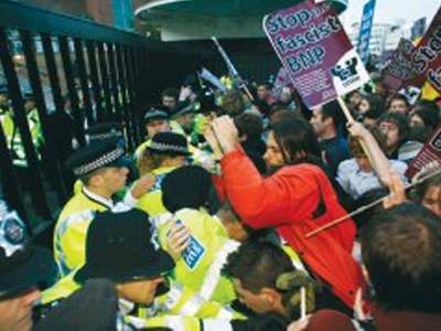 Συλλήψεις ακροδεξιών στη Βρετανία